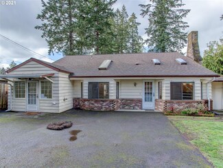 17503 Bryant Rd, Lake Oswego, OR 97035