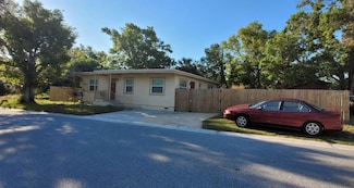 807 Palm Bluff St, Clearwater, FL 33755