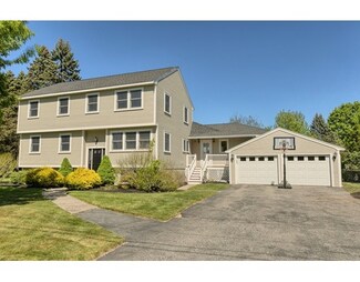 10 Coach Rd, Chelmsford, MA 01824