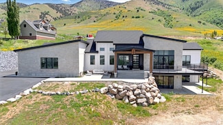 2940 Naomi Dr, Logan, UT 84341