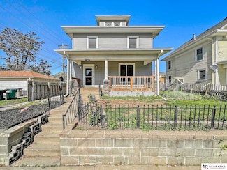1415 S 12th St, Lincoln, NE 68502
