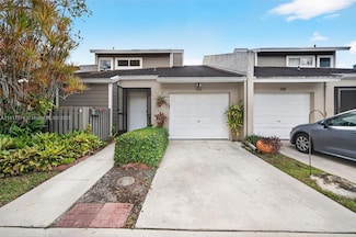 616 Woodgate Ln, Sunrise, FL 33326