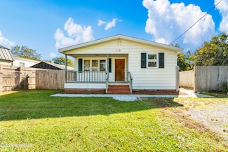 178 Arthur Farm Rd, Newport, NC 28570