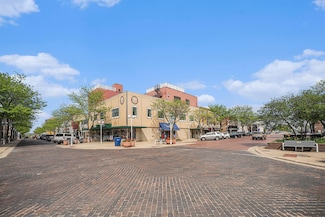327 State St Unit 2, Saint Joseph, MI 49085