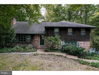 502 Barton Ln, Chesterbrook, PA 19087