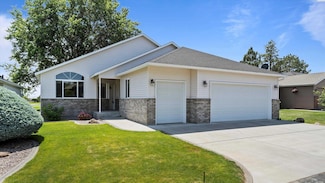 117 Bellerive Ln, Pasco, WA 99301