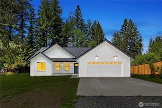 401 Flair Valley Ct, Maple Falls, WA 98266