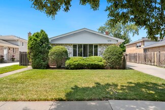1210 S Douglas Ave, Arlington Heights, IL 60005