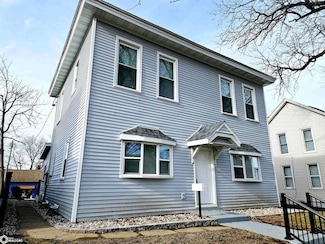 1207 N 9th St, Burlington, IA 52601