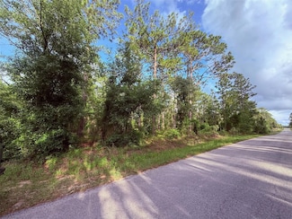 1159 Redwood Rd, Rainbow Lakes Estates, FL 34431