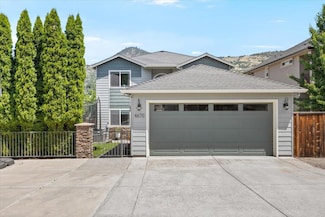 4670 Hillcrest Rd, Medford, OR 97504