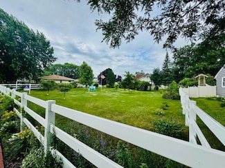 1909 W 5th St, Winona, MN 55987