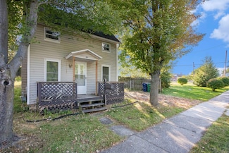 108 N Disbrow St, Cassopolis, MI 49031