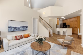 7067 Camino Revueltos Unit 312, San Diego, CA 92111