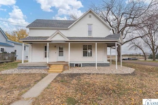 606 Smith St NE, Mapleton, MN 56065
