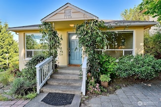 1160 St Paul St, Bellingham, WA 98229