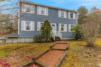 93 Valley Bars Rd, Buzzards Bay, MA 02532