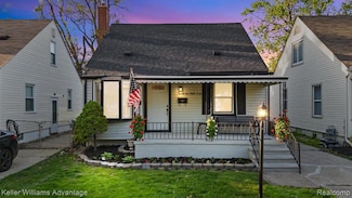 24840 New York St, Dearborn, MI 48124