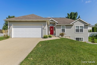6583 Ravineview Rd SE, Caledonia, MI 49316