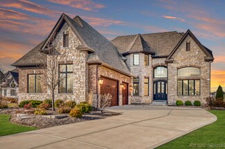 3315 Club Ct, Naperville, IL 60564