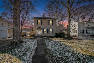 1737 N Adams St, South Bend, IN 46628
