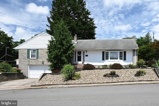 239 3rd St, Port Carbon, PA 17965
