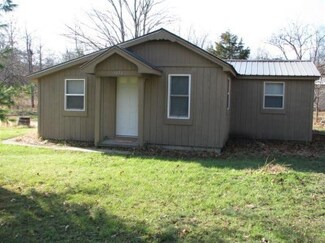 1614 S Oxford Ave, Beverly Shores, IN 46301