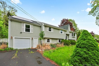 99 Redwood Dr, Bristol, CT 06010
