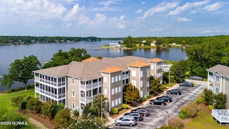 300 Midyette St Unit A-5, Oriental, NC 28571