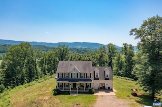 1697 Cow Hollow Rd, Roseland, VA 22967