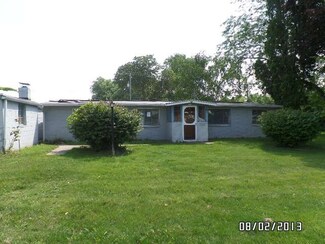103 N Maple St, Davis Junction, IL 61020