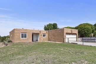 10 Lumax Rd, Los Lunas, NM 87031