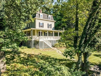 45 Magnolia Ave, Gloucester, MA 01930