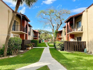 10794 N Kendall Dr Unit B6, Miami, FL 33176