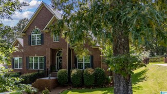 1015 Woodlands Cove, Hoover, AL 35080