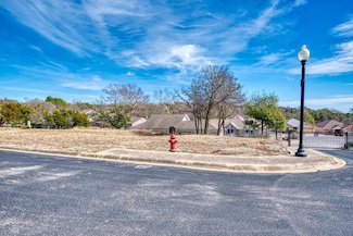 1603 Valencia Dr N Unit 44, Kerrville, TX 78028
