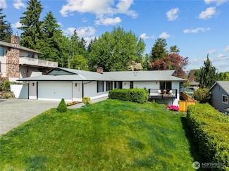 9726 NE 139th St, Kirkland, WA 98034