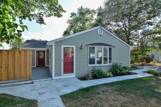 43 Overlook Rd, East Weymouth, MA 02189