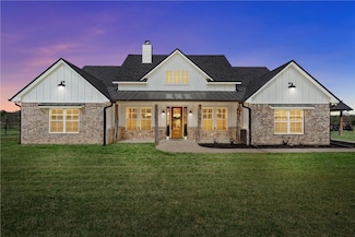 399 Satin Rd, Chilton, TX 76632