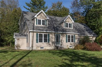 10 Falcon Way, Freeport, ME 04032