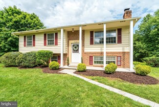 7134 Alleghany St, Warrenton, VA 20187