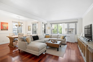 136 E 76th St Unit 3D, New York, NY 10021