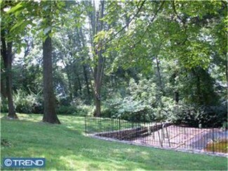 536 Dreshertown Rd, Fort Washington, PA 19034