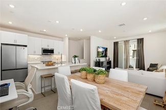 154 Ruby Rd, Ladera Ranch, CA 92694