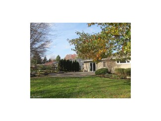 27439 Sprague Rd, Columbia Station, OH 44028