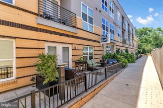 1800 Mount Vernon Ave Unit 210, Alexandria, VA 22301