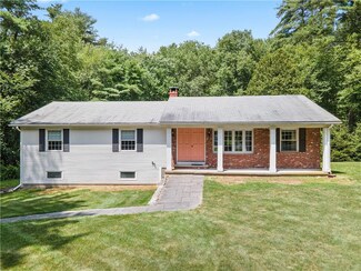 37 Mary Elizabeth Dr, North Scituate, RI 02857