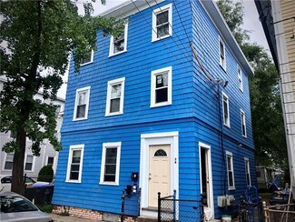 34 Vinton St, Providence, RI 02909