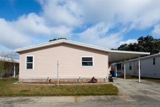 275 Pelican Dr N, Oldsmar, FL 34677