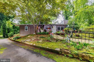 327 Tomlin Station Rd, Mullica Hill, NJ 08062